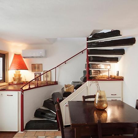 Upstairs - Skylight Apartment Lecce Exterior foto