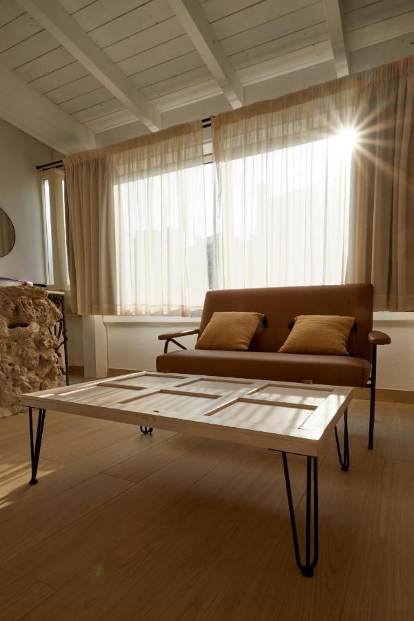 Upstairs - Skylight Apartment Lecce Exterior foto